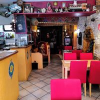 Eat in space inside at Le Shanti in Dijon