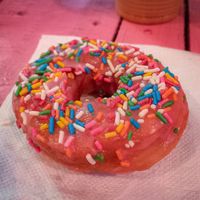 Dona Glaseada 🍩 at Anatolio Café in Cali