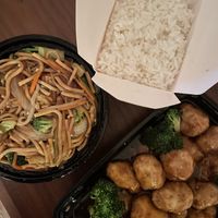 General Tso’s mock chicken with white rice and vegetable lo mein  at China Panda in Richmond