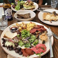 Weekend breakfast combo, Peanut Butter toast and avocado toast at Vegan Dükkan Lokanta - The Eatery in Istanbul