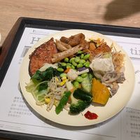 Veggie buffet at Minder Vegetarian 明德素食 - Q Square Mall in Taipei