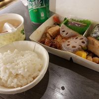 Take away option
 at Minder Vegetarian 明德素食 - Q Square Mall in Taipei