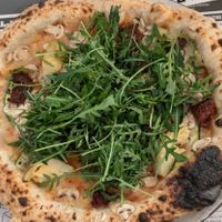 vegan 🍕 at Kralj Matjaž - Qlandia in Novo Mesto