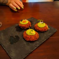 Starter "Beet Aloo Tiki" - already started! ;) at Késarum in Southampton