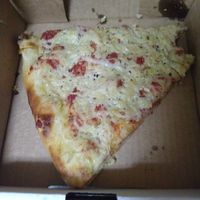 Amazing vegan cheeze pizza at Gulino's Pizza in Enterprise