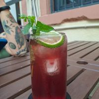 Ingwer-Hibiskus-Minze Limonade at Ma'Rinas - Veggiezz in Karlsruhe