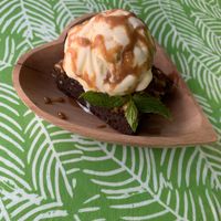 Akar Cafe - brownie with ice cream at Akar Cafe in Lovina