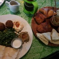 Middle Eastern Plate + Mixed Tapas 👌🏼 at Akar Cafe in Lovina