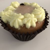 Delicious vegan cupcake at Beanos in Folkestone