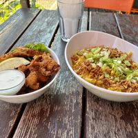 Vegan mac & cheese plus fried mushrooms   at EmmaPea Vegan Food and Bar in Berlin