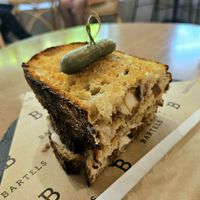 "onion soup" grilled cheese at Bartels in Bangkok