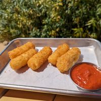 Mozzarella sticks at Station No. 3 in St Louis