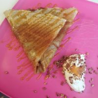 Manzana canela, encima tiene caramelo at Sin Pecado - Food Stall in Mexico City