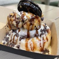 Oreo Madness  #Veganuary at Cinnaholic in Tempe