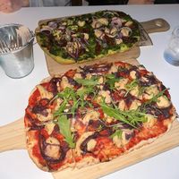 Pizze vegane con formaggio di anacardi  at Twist in Mallorca