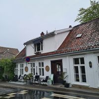 Some of the building (it's from the 19th century) at Galleri Cafe Teskje in Drobak
