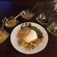 5 curries, rice & papadam  at Mango Shade in Tangalle