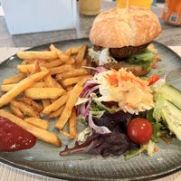 “Vegetarian” actually vegan burger with the homemade bun  at Smith's Restaurant Café Bar in Mallorca