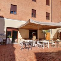 Outside at Pummarò in Pienza