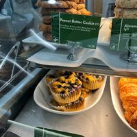 Vegan baked goods on offer at the Plant Cafe Organic - a peanut butter cookie and a blueberry muffin.  #Veganuary at SFO - The Plant Cafe Organic- T2 in South San Francisco