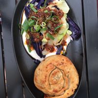 Feuilleté garni et chou poché  at Hakko in Montpellier