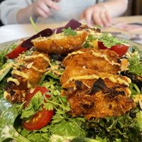 Crunchy bloemkoolsalade  at Cravings For Green in Ede