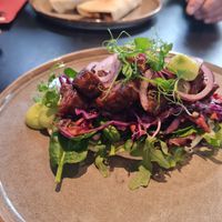 Flatbread at Cravings For Green in Ede