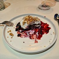 Schokokuchen mit Kokosschaum und Beeren, der leider nicht auf das Foto warten konnte. at Sonnenberg Health Hotel in Schwellbrunn