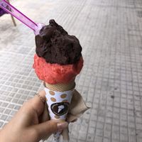 Strawberry and Chocolate sorbet   at Gelats d'autor Capritxo in Mallorca