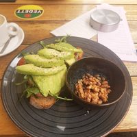 Avocado toast at Het Magazijn in Dordrecht