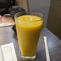 Mango jugo en agua (7.000 COP) - 4/5 at Chapati Halal in Medellin