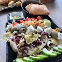 Salat Olivia mit Rosmarin Thymian Topping at Bistro La Cucina Verde in Saarbrucken