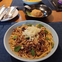 The linguine with bacon was delicious ! The empanada of cogumelo taste a lot of coconut that was the only not recommended at Inari in Rio De Janeiro