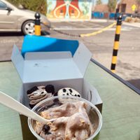 Nice outdoor seating  at nami Vegan Sweets in Phoenix