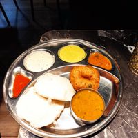 Idli vada sambar with chutneys at Saravanaa Bhavan in Cologne