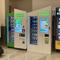 More machines elsewhere in airport   at MSP - Farmer's Fridge - T1 & T2 in Minneapolis