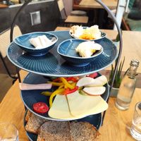 Desayuno vegano. Tienen muchas opciones veganas. Tartas, bizcochos, etc. at Laibgenuss in Koblenz