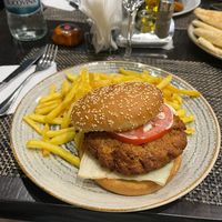 Vegan burger at Restaurant Bon Appetit in Campina