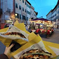 Vegan pizza   at Quarto d'Ora Italiano in Pisa