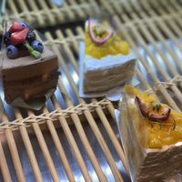 Cakes  at Savage Garden - Maybe closed in Seoul
