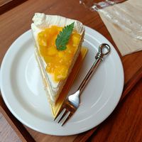 Mango cake at Savage Garden - Maybe closed in Seoul