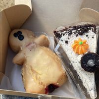   at Trick or Treat Vegan Sweets (formerly Canelita Sweets) in Osaka