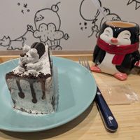 Oreo cake and OJ at Trick or Treat Vegan Sweets (formerly Canelita Sweets) in Osaka