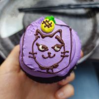 Order made cupcakes at Trick or Treat Vegan Sweets (formerly Canelita Sweets) in Osaka