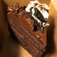 Gâteau Oreo   at OPLANTE Vegan Sushi & Wok  in Montreal