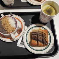 Berry smoothie bowl, banana bread, and matcha latte with oat milk - all vegan at Caffeinated in Busan