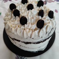 Pastel vegano de oreo at Bee Love Coffee in Cerdanyola Del Valles