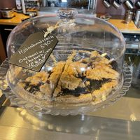 Vegan oat and rhubarb pie  at RJÚK ANDI in Stykkisholmur