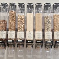 dry food refill station: nuts, grains pasta #Veganuary at Thanks To Zero Waste - 덕분애 제로웨이스트샵 in Seoul
