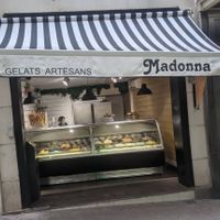 Good vegan ice cream at Madonna Vegan in Figueres